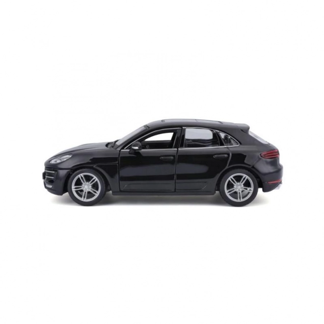 Porsche Macan Nero in Scala 1:24 di Bburago