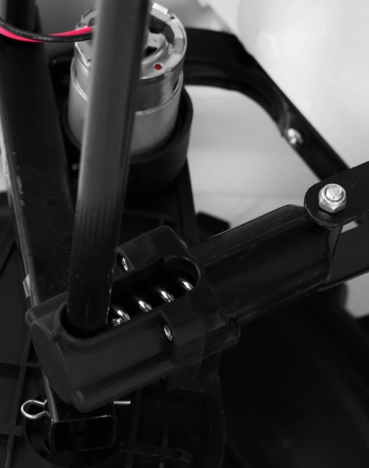 Jeep bianco fuoristrada per bambini a batteria + telecomando + luci e suoni