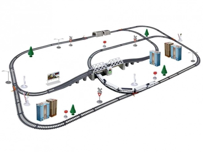 Moderna pista elettrica lunga per treni