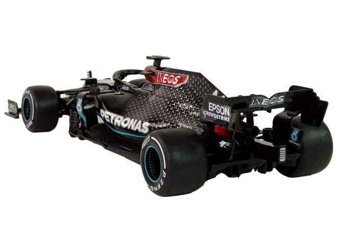 Auto R/C da corsa Mercedes-AMG F1 in scala 1:18