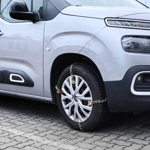 Universali per diverse dimensioni di pneumatici