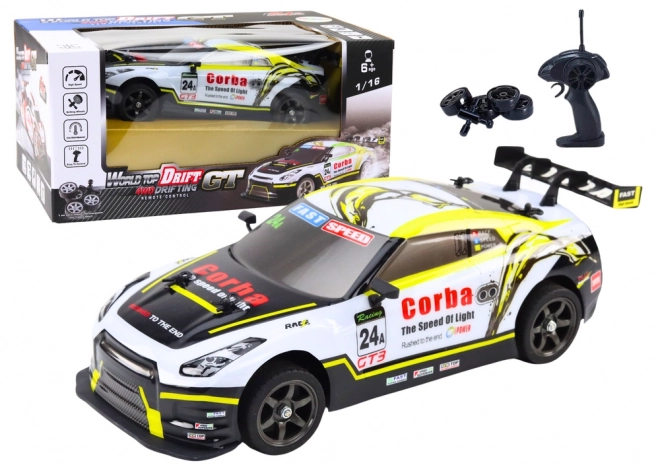 Auto sportivo RC Drift con ruote intercambiabili bianco-giallo