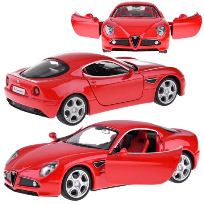 Auto in metallo Alfa Romeo 8C Competizione in scala 1:32 con luci