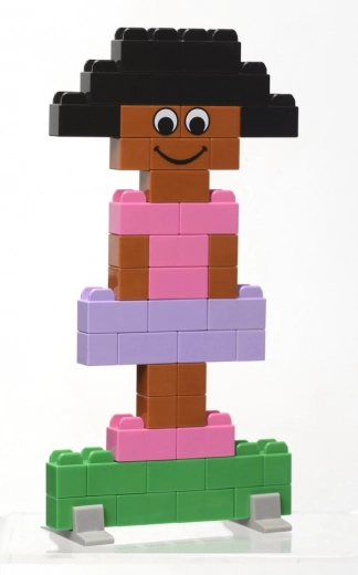 Pezzi solidi e ben fissati per piccoli costruttori