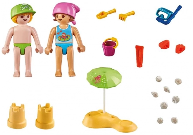 Set Spiaggia Con Bambini E Castello Di Sabbia