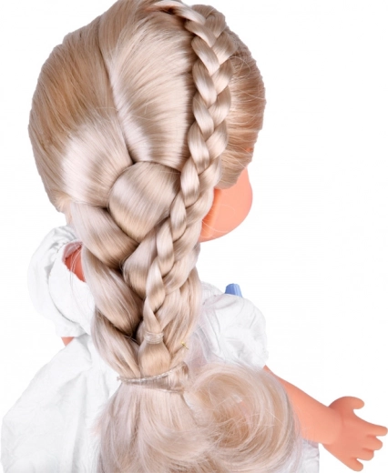 Lunghi capelli biondi adatti alla pettinatura