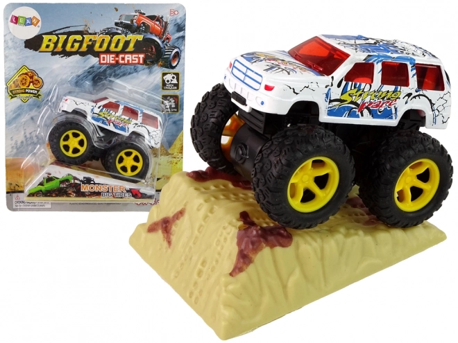 Macchina giocattolo Monster Truck con gomme in gomma e rampa