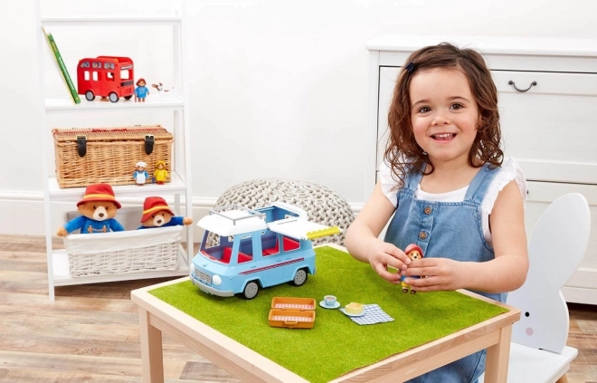 Caravan con Paddington e accessori