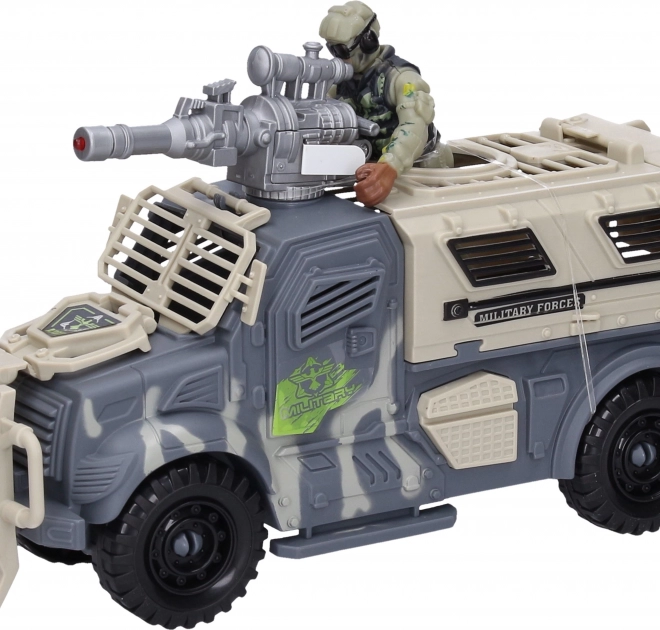 Veicolo militare con figurina ed effetti