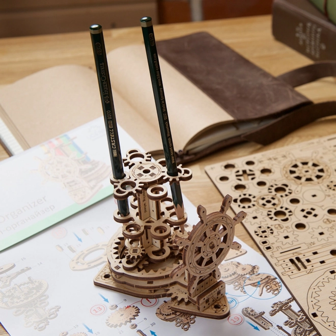 Ugears Organizer per materiali da scrittura