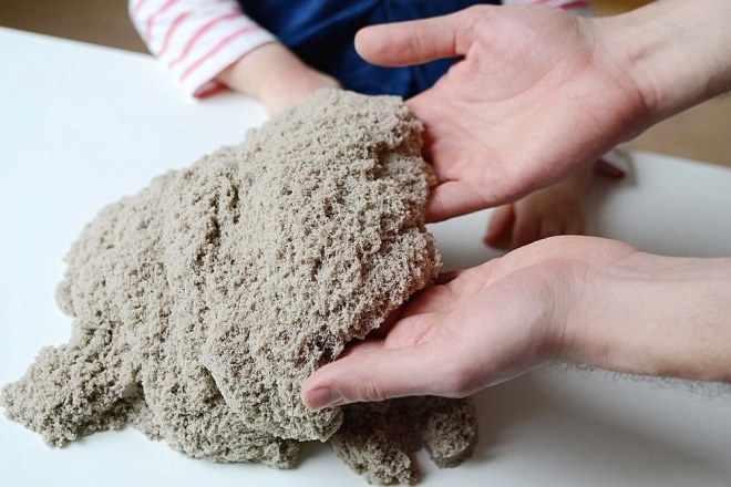 Pioggia cinetico NaturSand con stampi e sabbiera