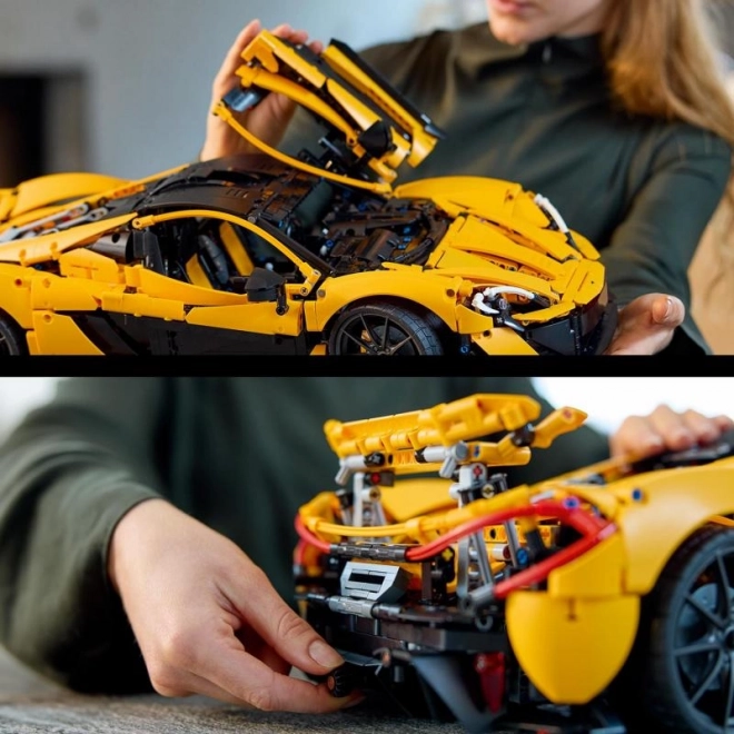 Auto da corsa McLaren P1 LEGO Technic per adulti