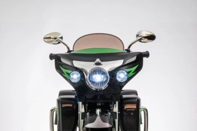 Moto a tre ruote elettrico Goldwing nero