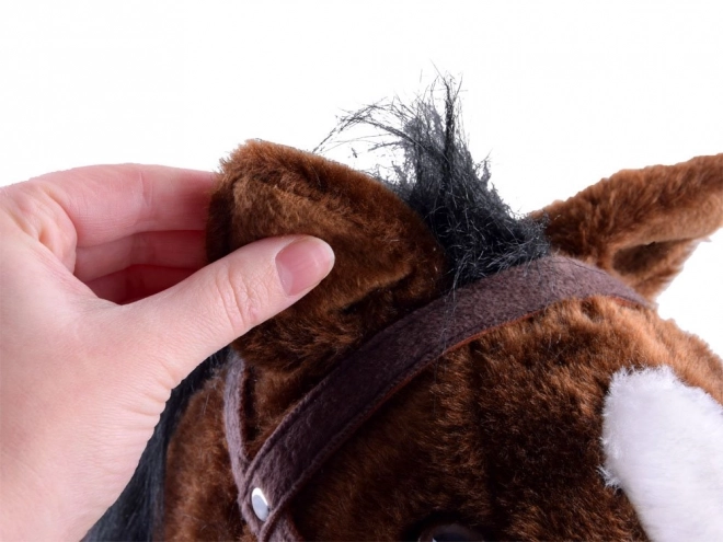 Grande cavallo a dondolo che scuote la coda ZA0052