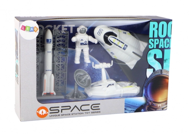 Missione spaziale set razzo astronauta