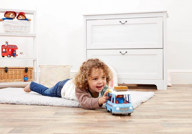Caravan con Paddington e accessori