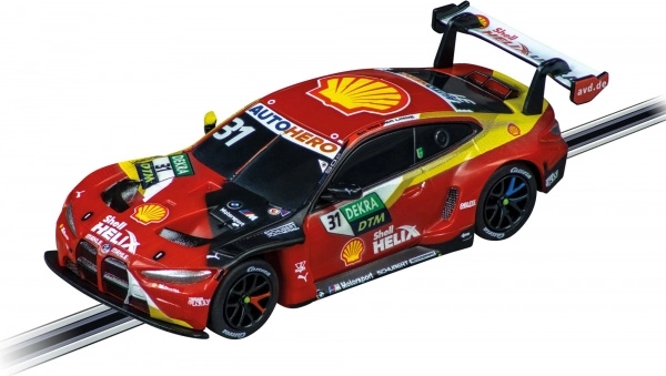 Modelli da corsa dettagliati BMW M4 GT3 e Ferrari 488 GT3