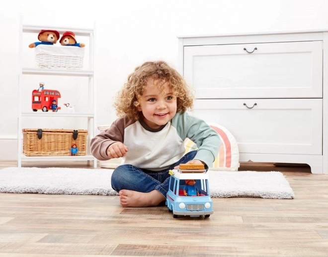 Caravan con Paddington e accessori
