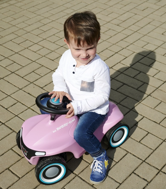 Jeepino rosa BIG Bobby Car Neo per bambini