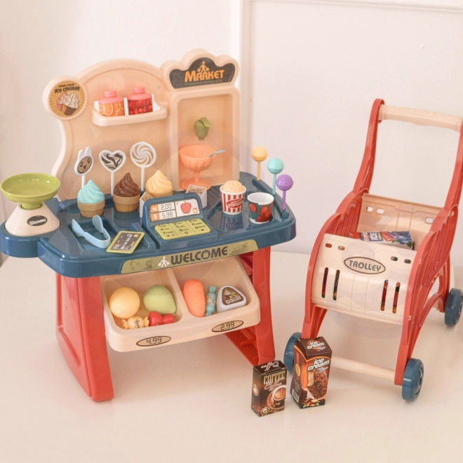 Supermercato con carrello della spesa per bambini