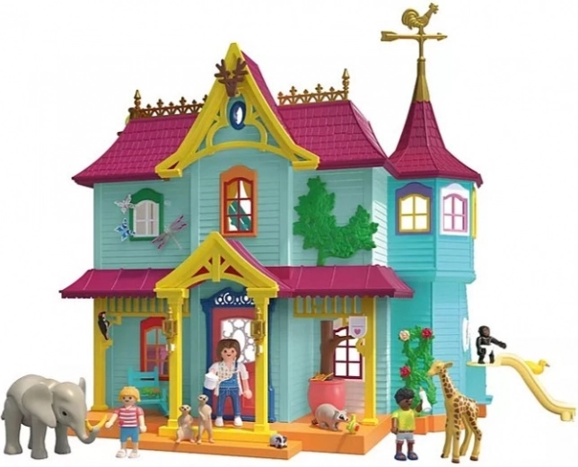 Grande casa ricca di aree di gioco