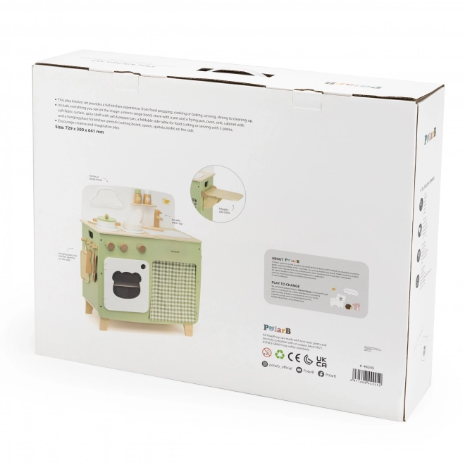Cucina in legno con accessori