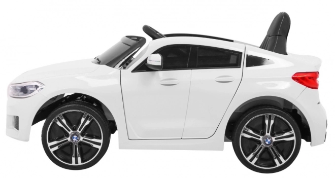 BMW 6 GT Auto bianco a batteria + telecomando + avvio lento + EVA + cinture + LED MP3