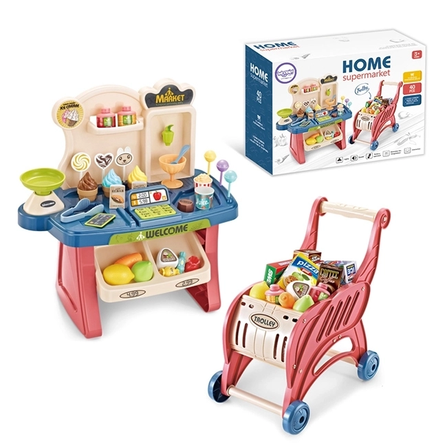 Supermercato con carrello della spesa per bambini