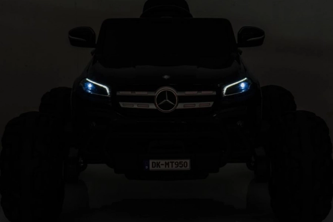 Auto elettrico Mercedes 4x4 verniciato nero