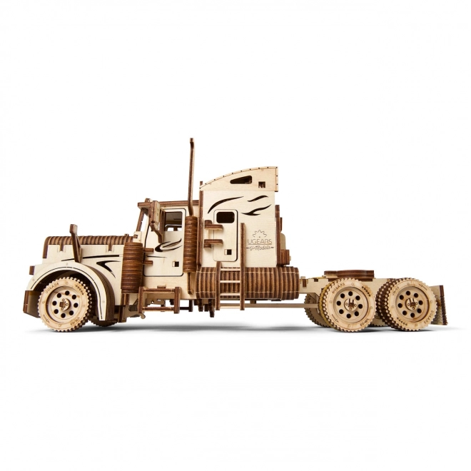 Puzzle 3D camion pesante VM-03 di UGEARS