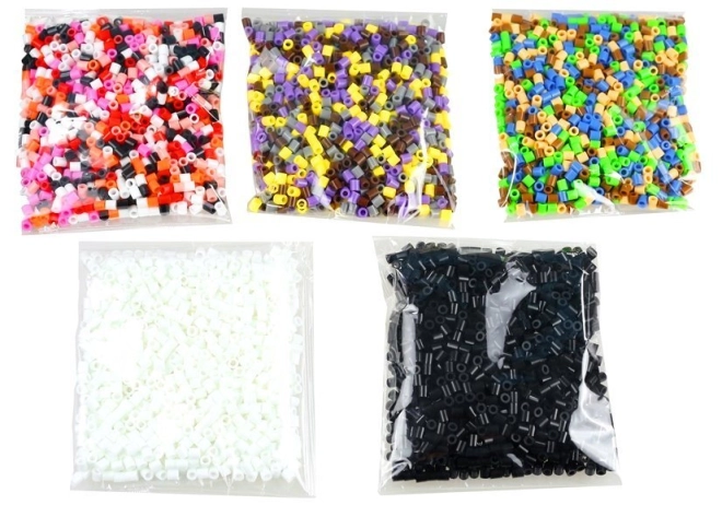 6000 perline in 12 colori per una creatività piena di colori