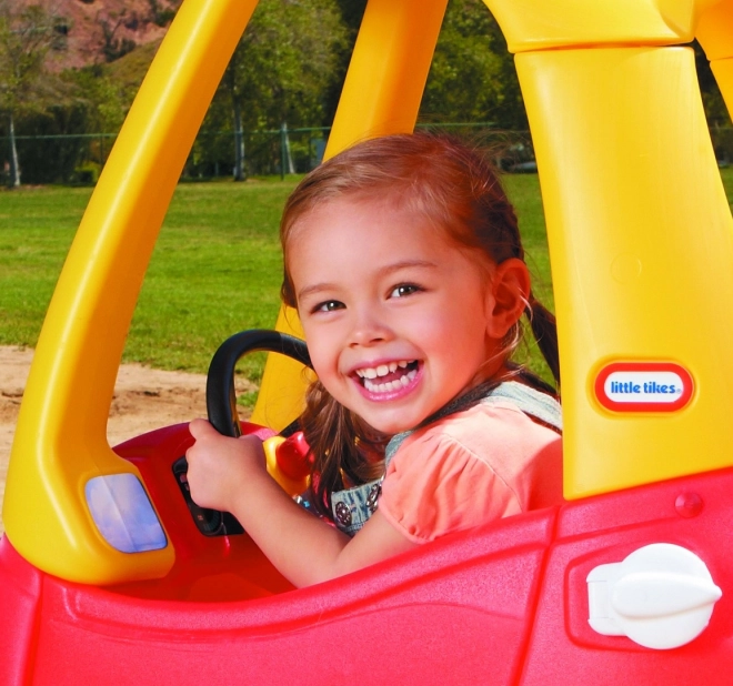 Auto a Pedali Cozy Coupe con Occhi Nuovi
