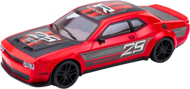 Auto sportivo a trazione posteriore rosso