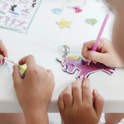 Pittura diamantata con unicorni
