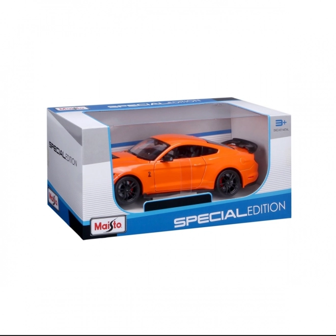 Modello in scala Mustang Shelby GT500 2020 arancione 1:24