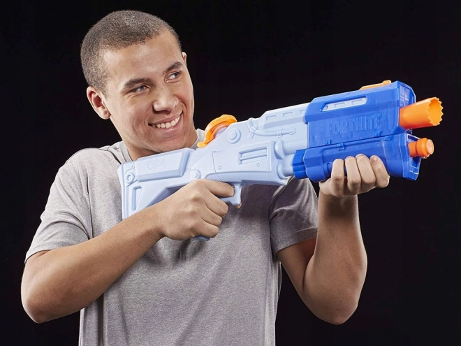 Nerf Supersoaker Fortnite