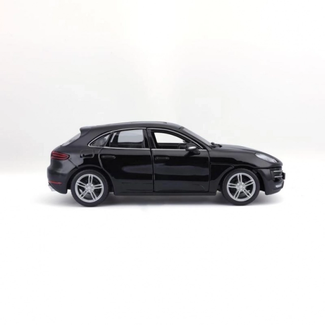 Porsche Macan Nero in Scala 1:24 di Bburago