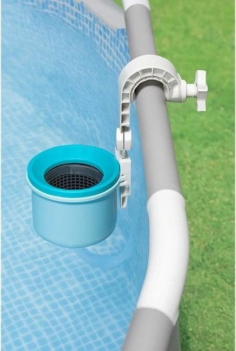 Installazione semplice sul bordo della piscina