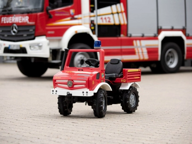 Camion dei pompieri per bambini Mercedes Unimog a pedali