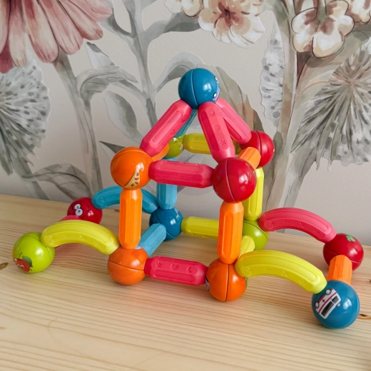 Costruzione facile e sicura per le piccole mani
