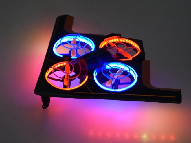 Drone divertente con fotocamera e illuminazione