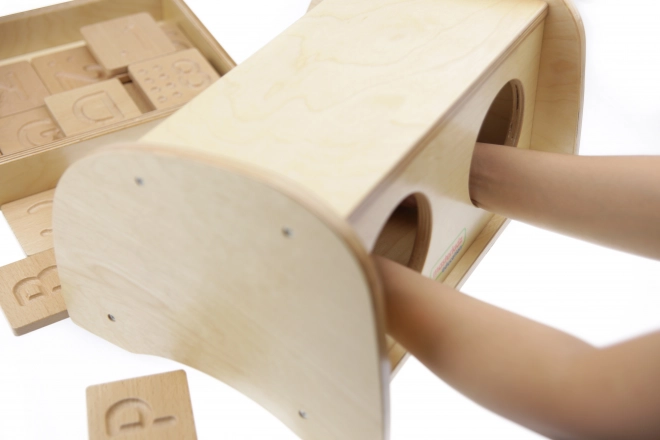 Gioco Sensoriale in Legno Masterkidz Riconosci Lettere, Numeri e Forme