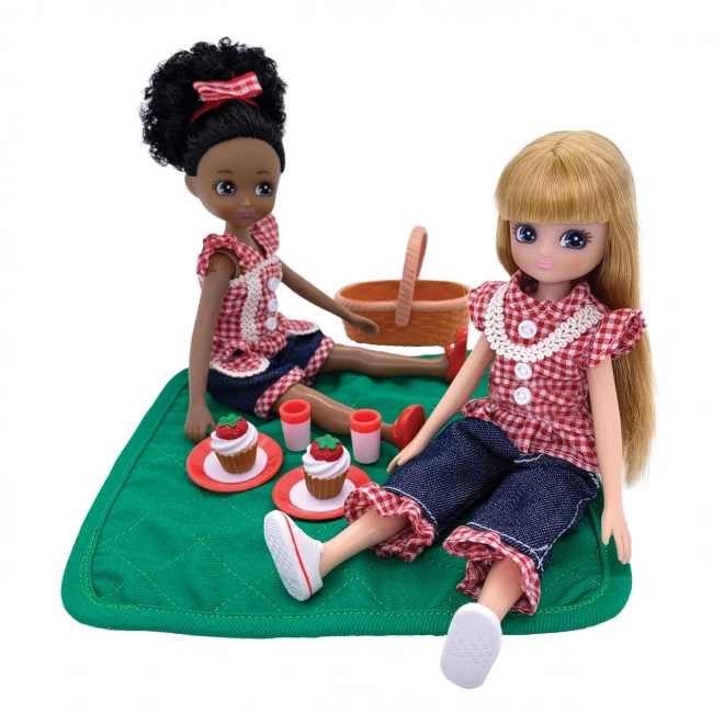 Lottie bambole picnic nel parco