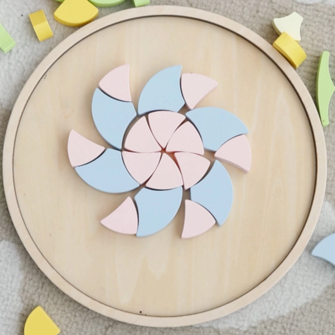 Mandala pastello Montessori mosaico di fiori