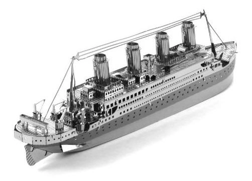 Puzzle 3D Titanic di Metal Earth