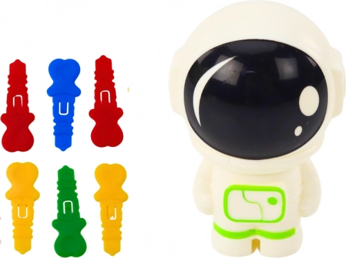 Un astronauta adorabile che diverte i bambini