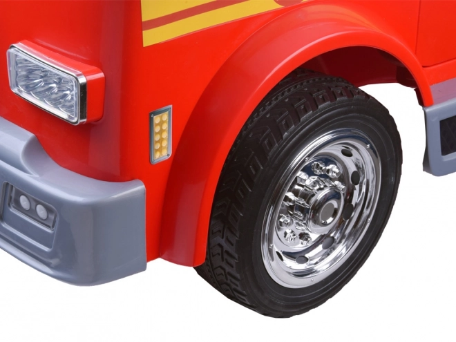 Camion dei pompieri per bambini a batteria con telecomando