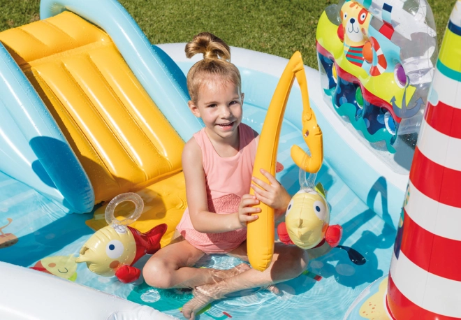 Divertimento con il gioco della pesca