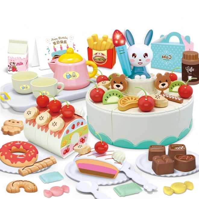 Pasticceria con torta di compleanno e set da tè Woopie