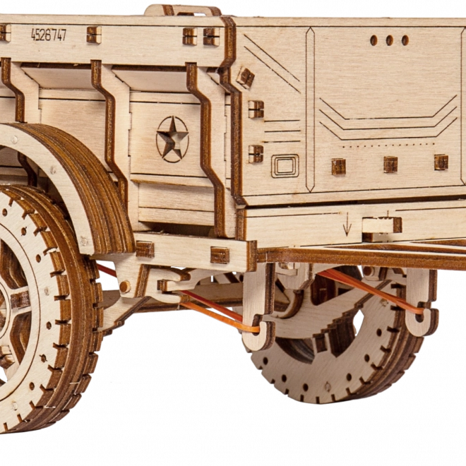 Dettagli realistici e collegamento al Jeep 4x4